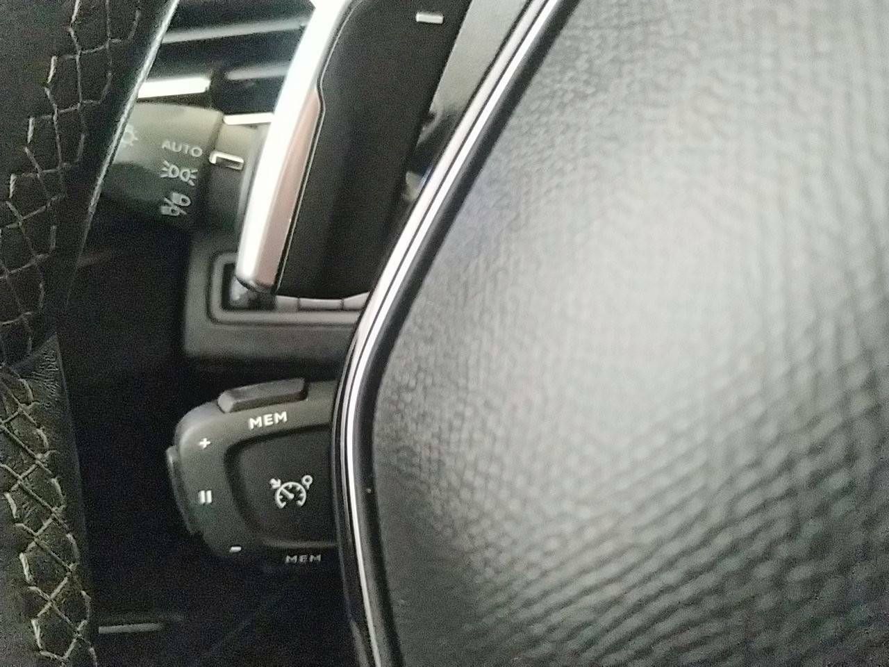 Foto Peugeot 5008 25