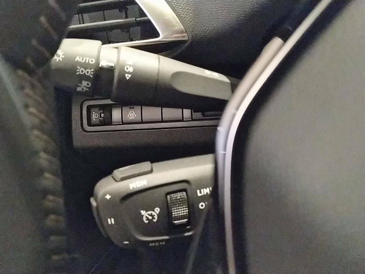 Foto Peugeot 5008 28