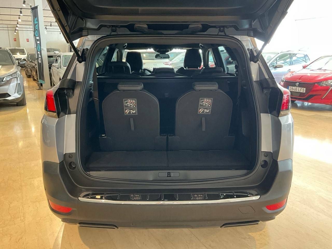 Foto Peugeot 5008 6
