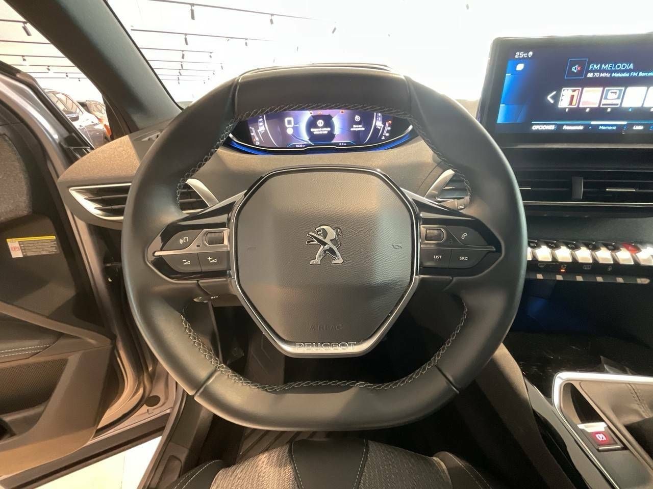 Foto Peugeot 5008 12