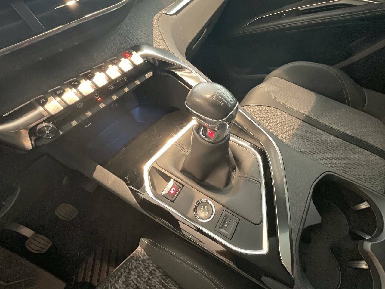 Foto Peugeot 5008 16