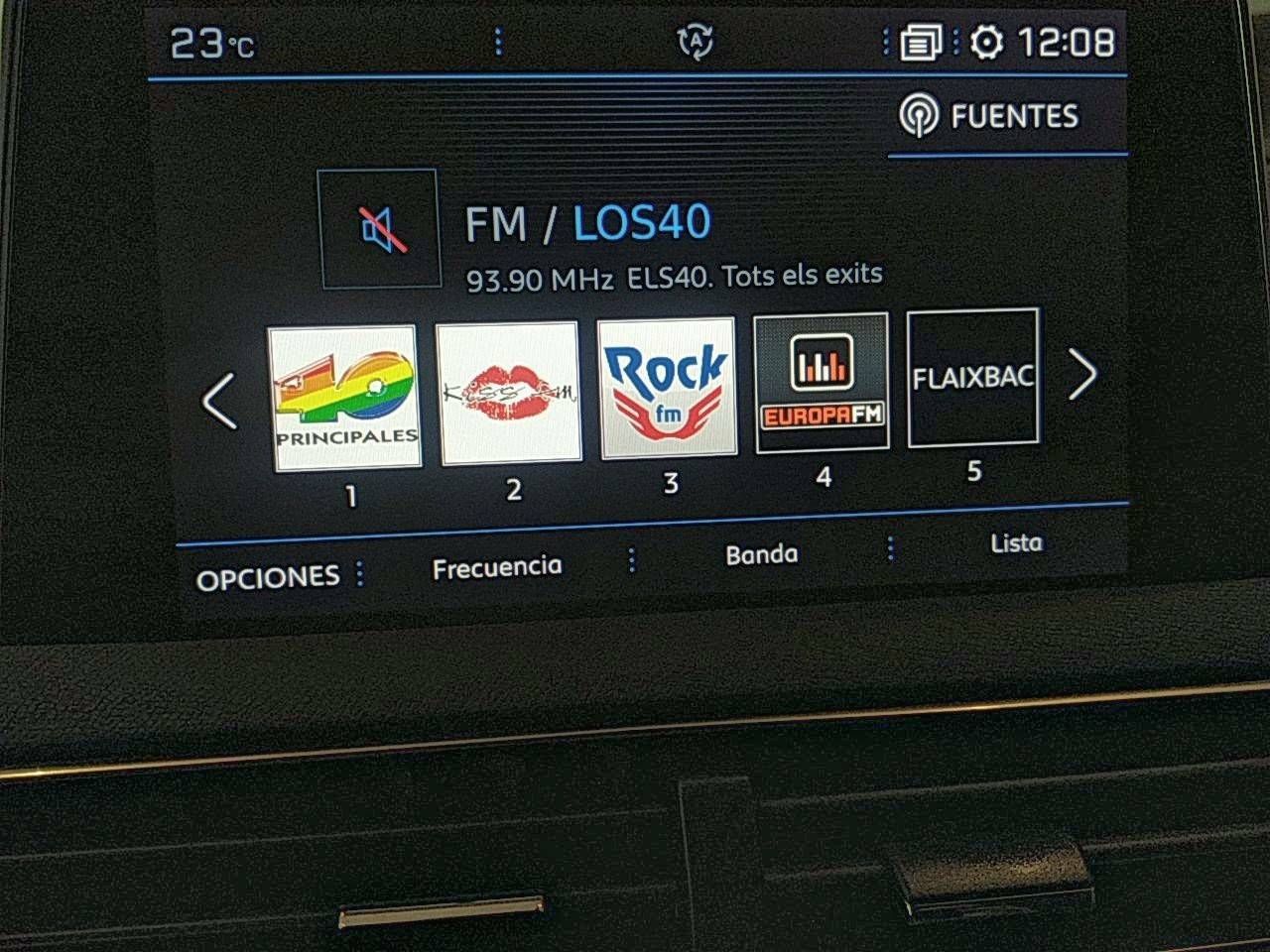 Foto Peugeot 5008 14