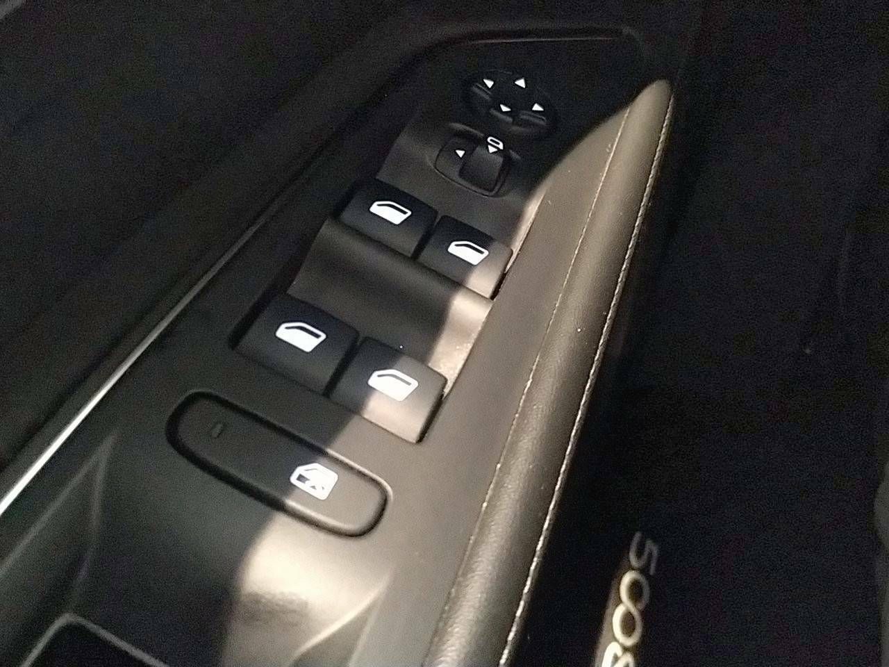 Foto Peugeot 5008 27