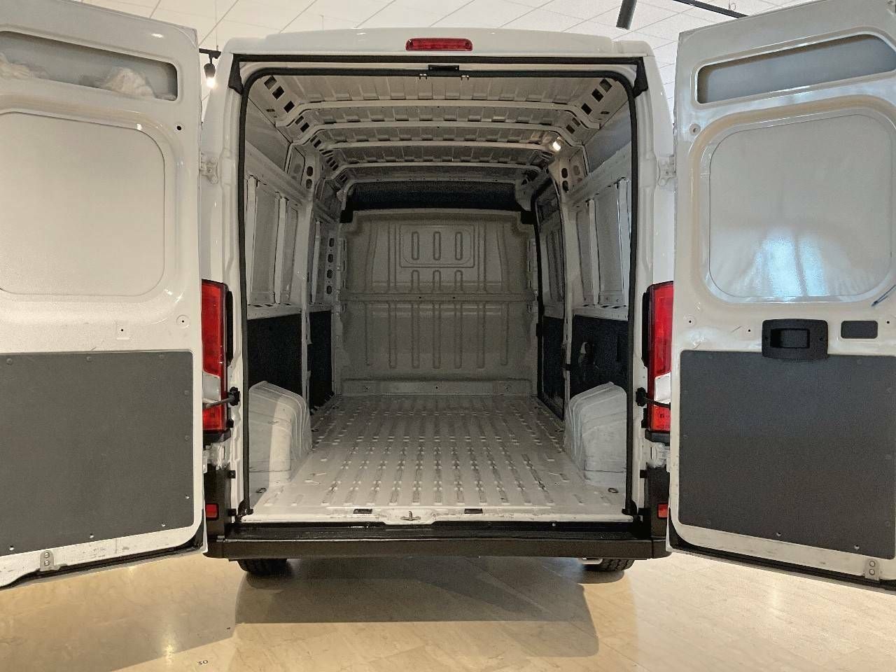 Foto Peugeot Boxer 6