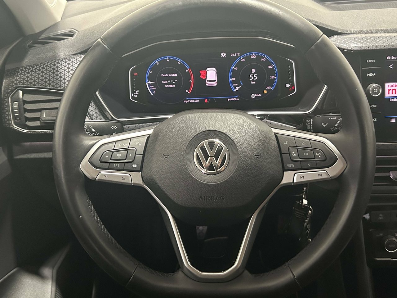 Foto Volkswagen T-Cross 17