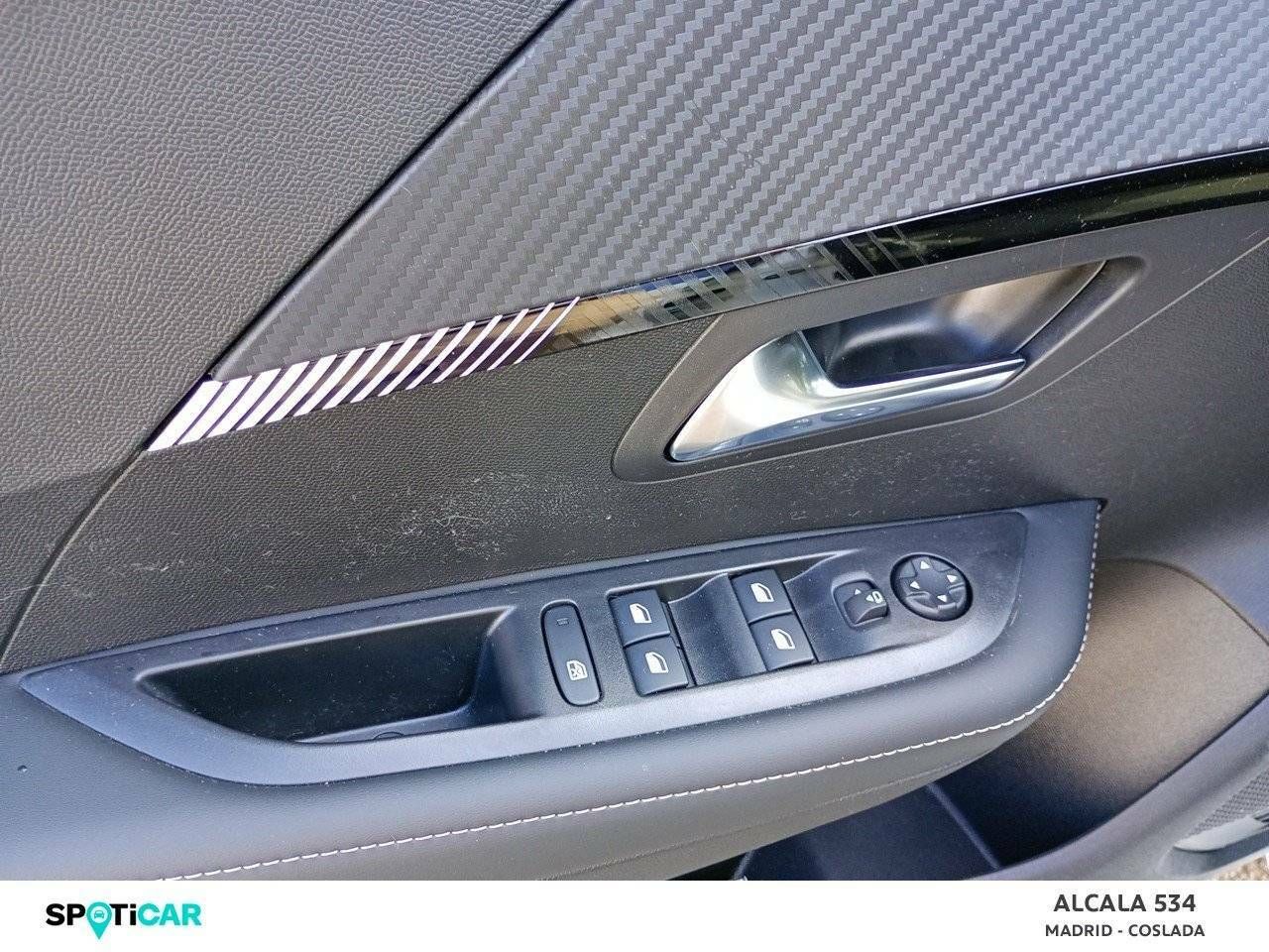 Foto Peugeot 208 12