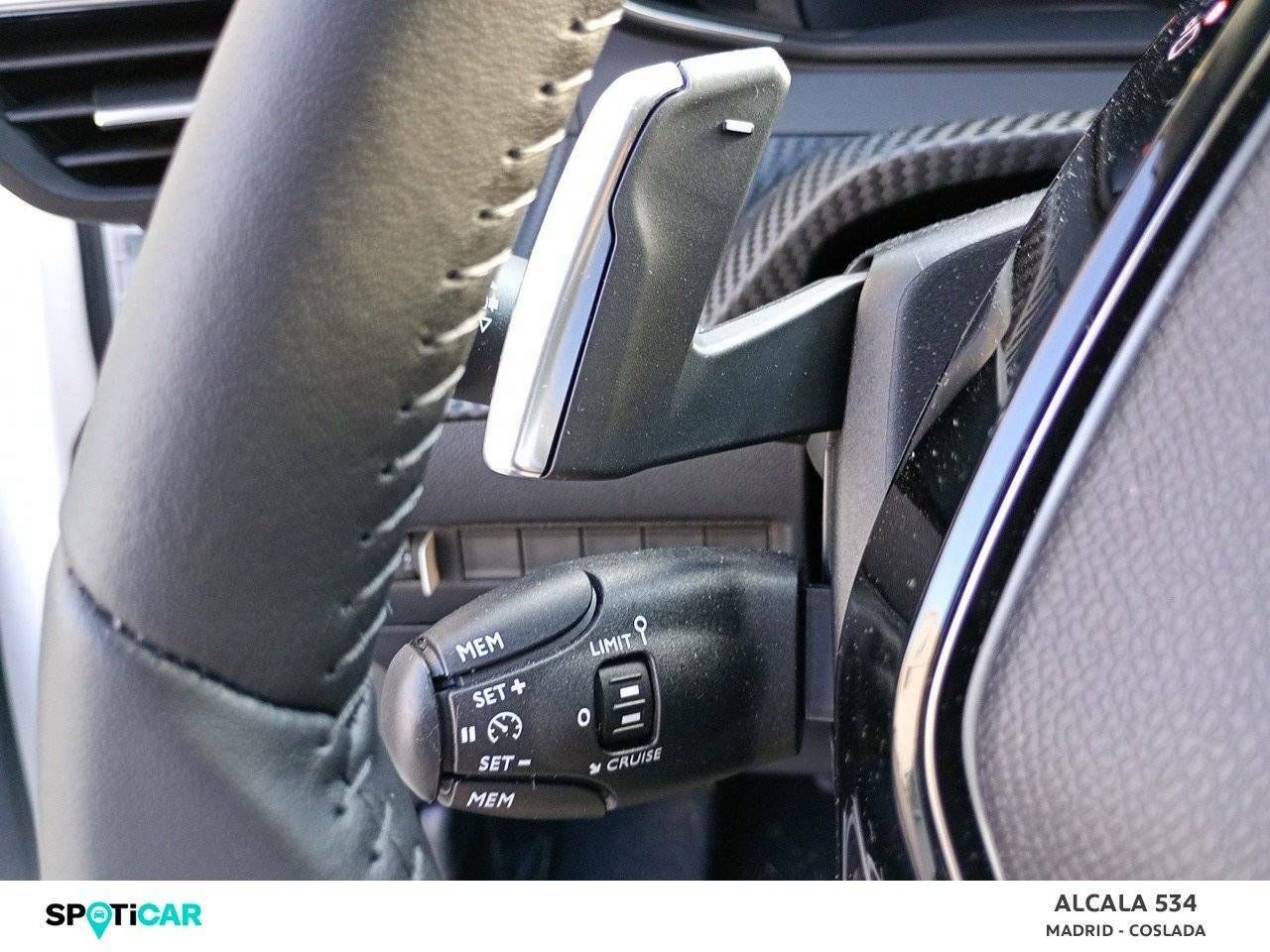 Foto Peugeot 208 13