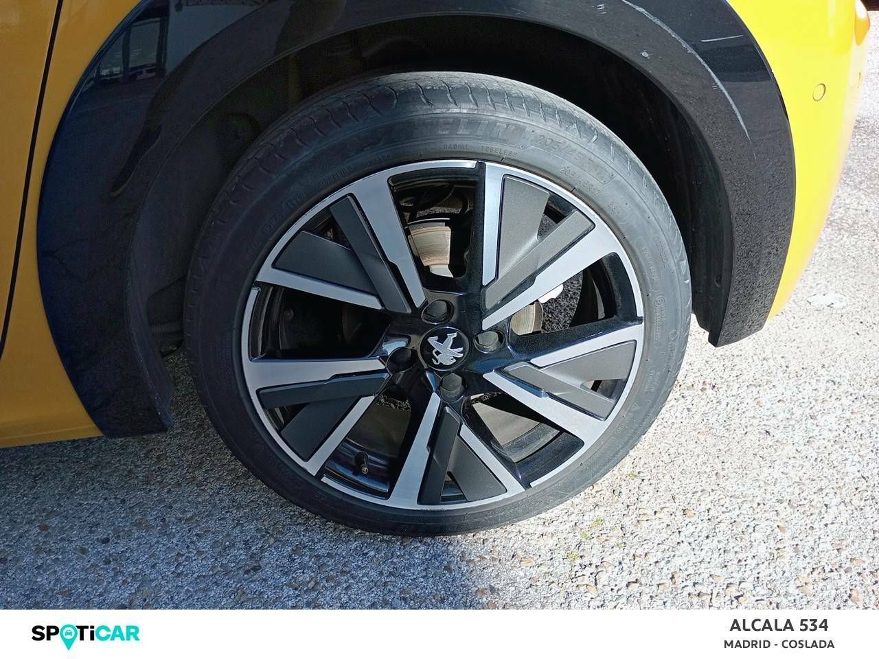 Foto Peugeot 208 11