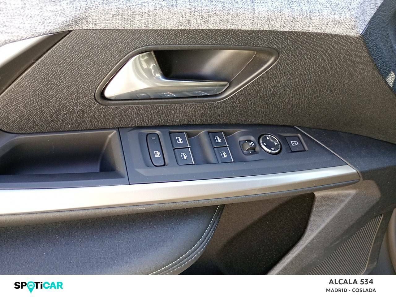 Foto Peugeot 5008 12