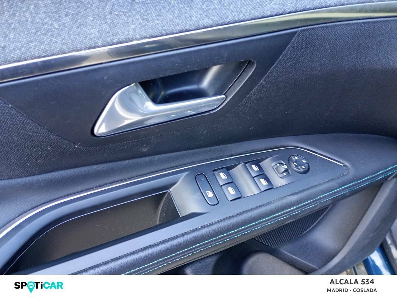 Foto Peugeot 5008 12