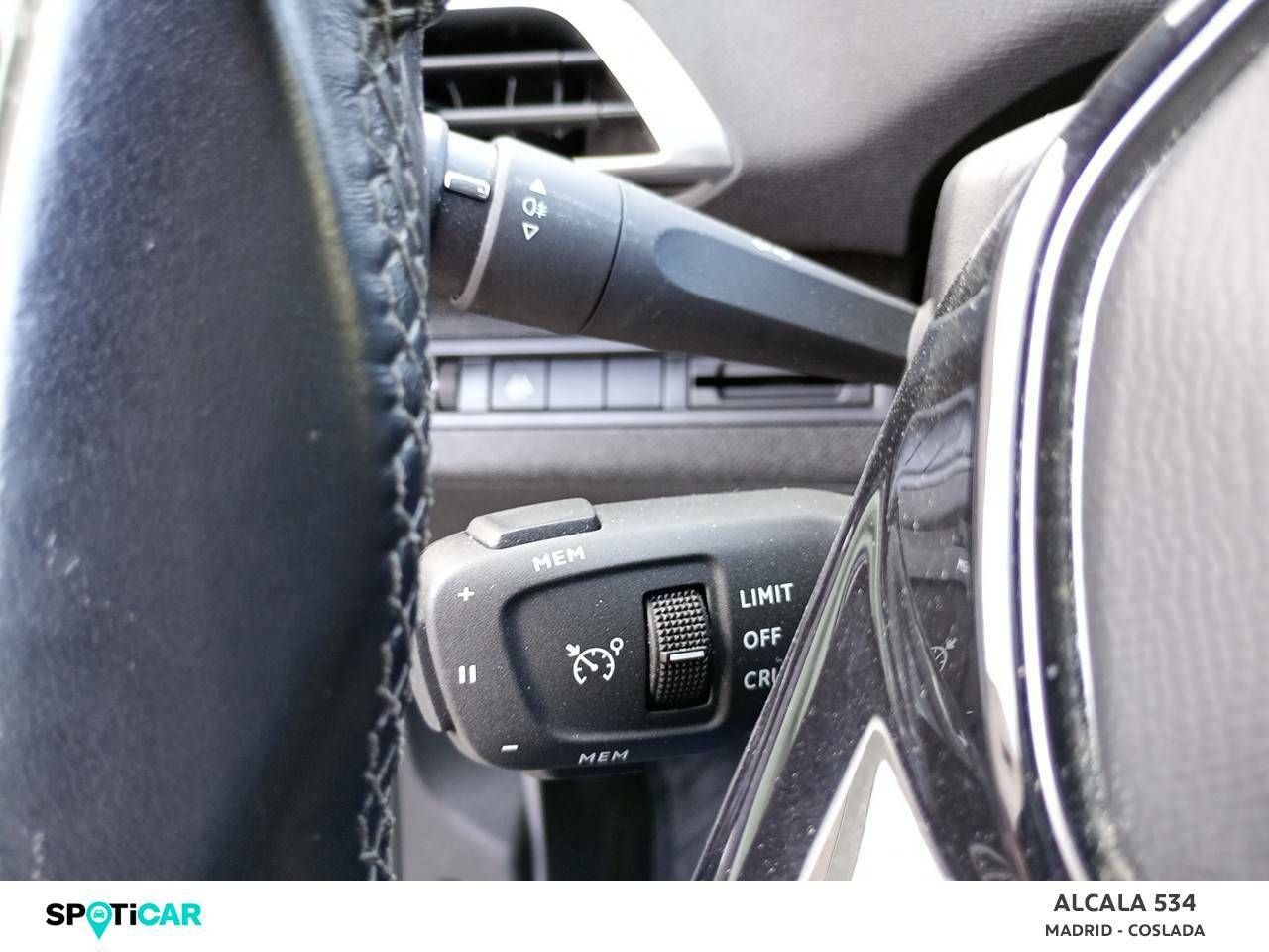 Foto Peugeot 5008 13