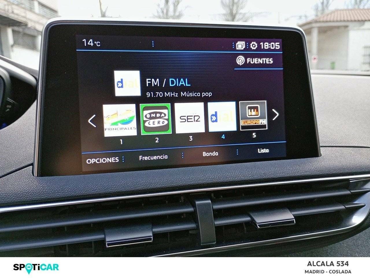 Foto Peugeot 5008 17