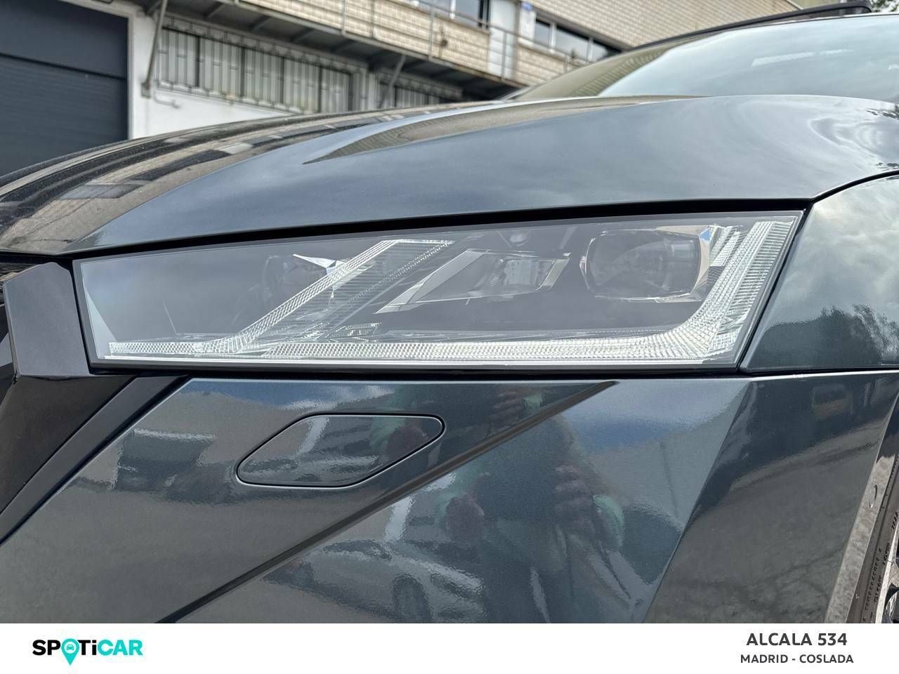 Foto Skoda Octavia 30