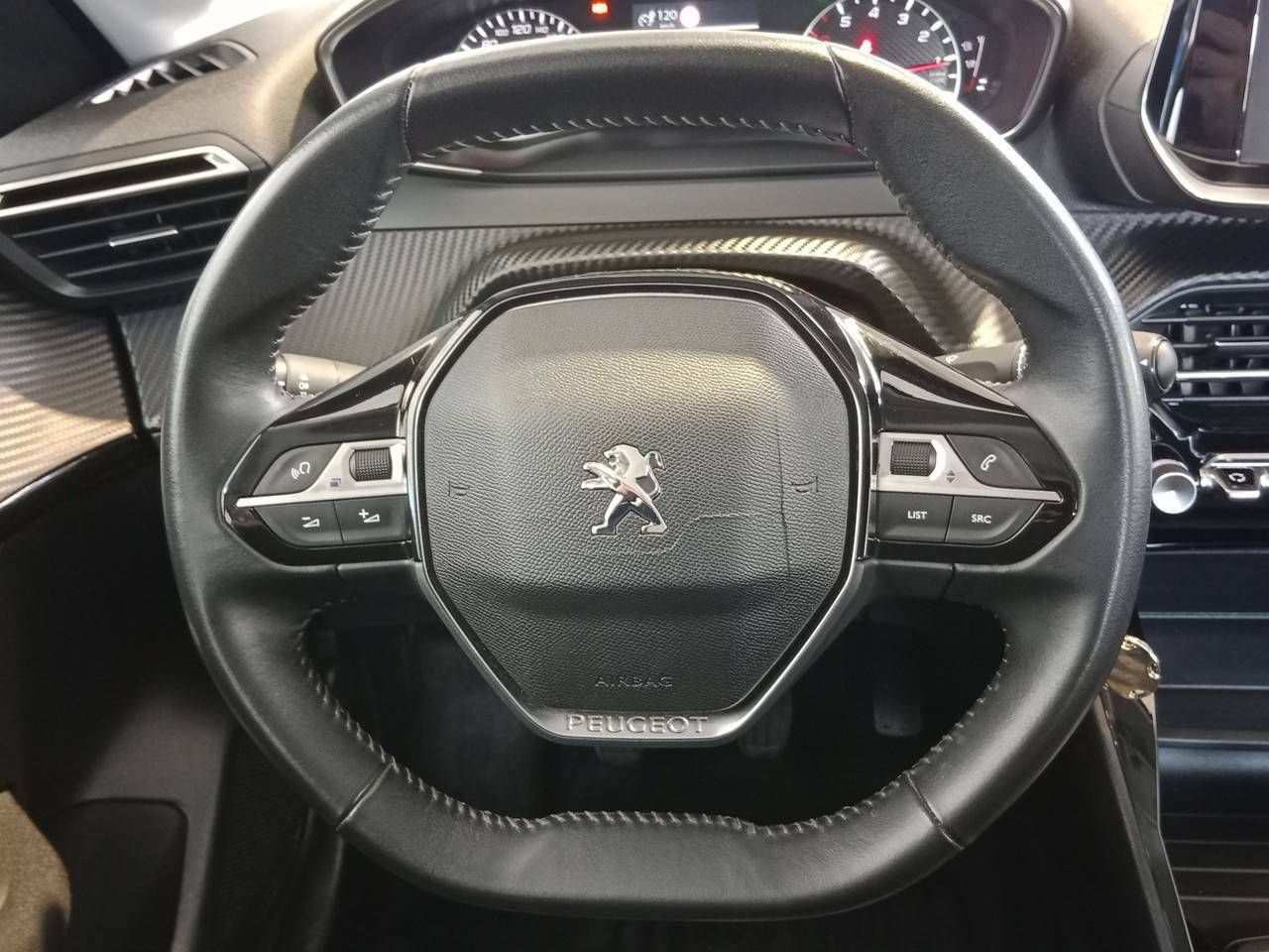 Foto Peugeot 208 16