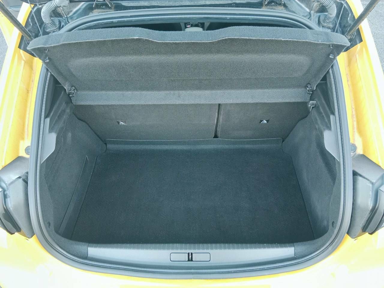 Foto Peugeot 208 9