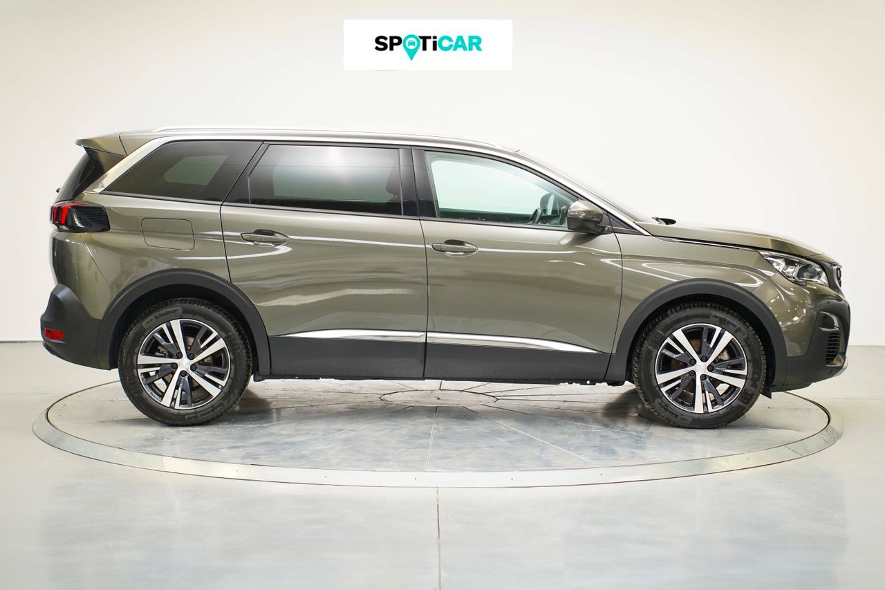Foto Peugeot 5008 4