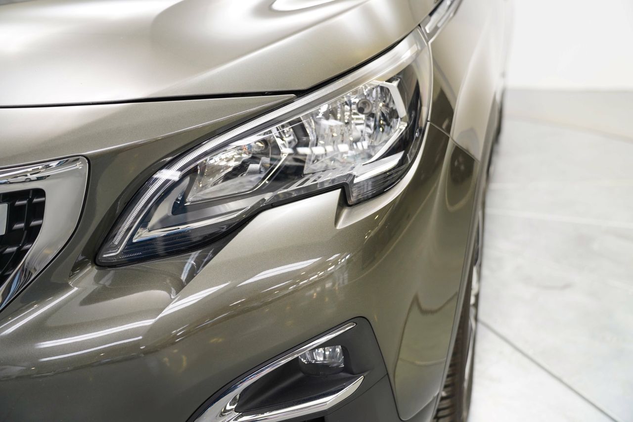 Foto Peugeot 5008 8