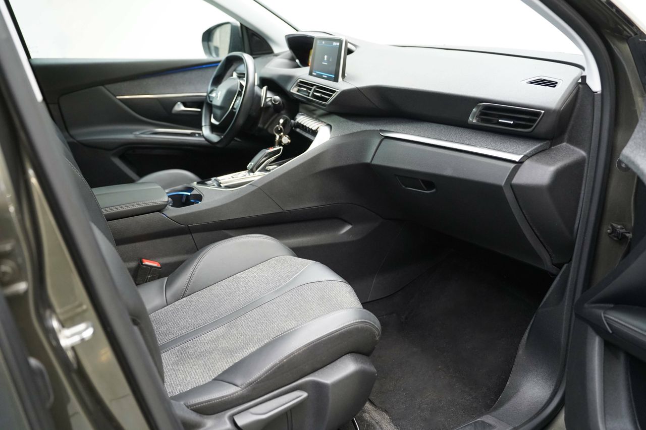 Foto Peugeot 5008 16