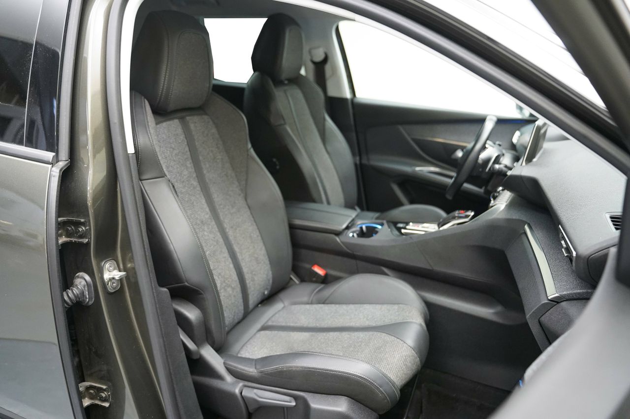 Foto Peugeot 5008 17