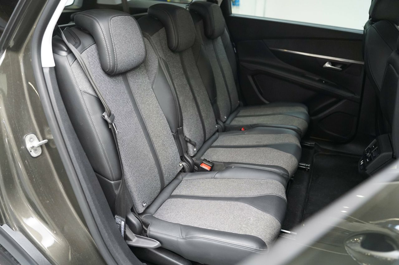 Foto Peugeot 5008 20