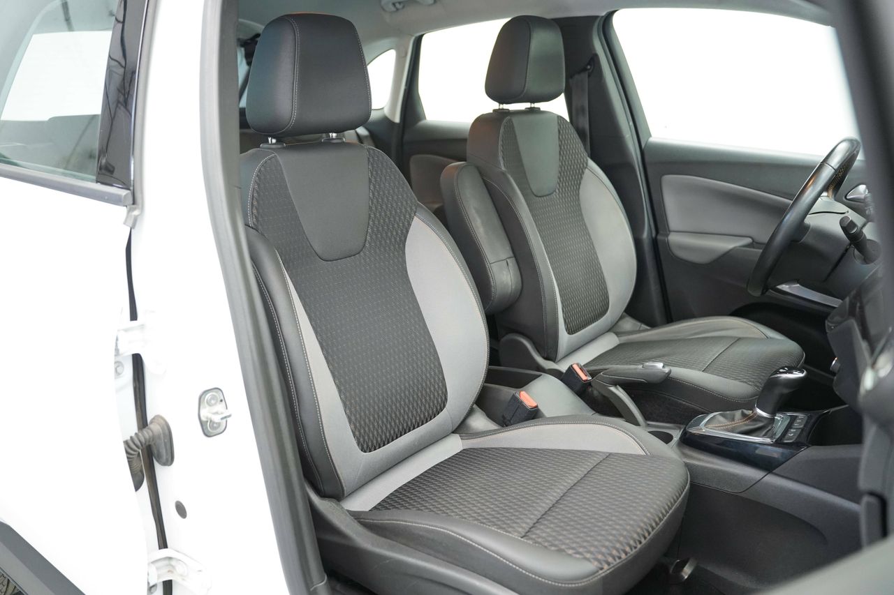 Foto Opel Crossland X 16