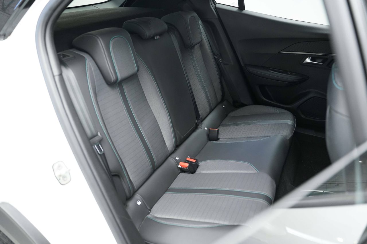Foto Peugeot 2008 19