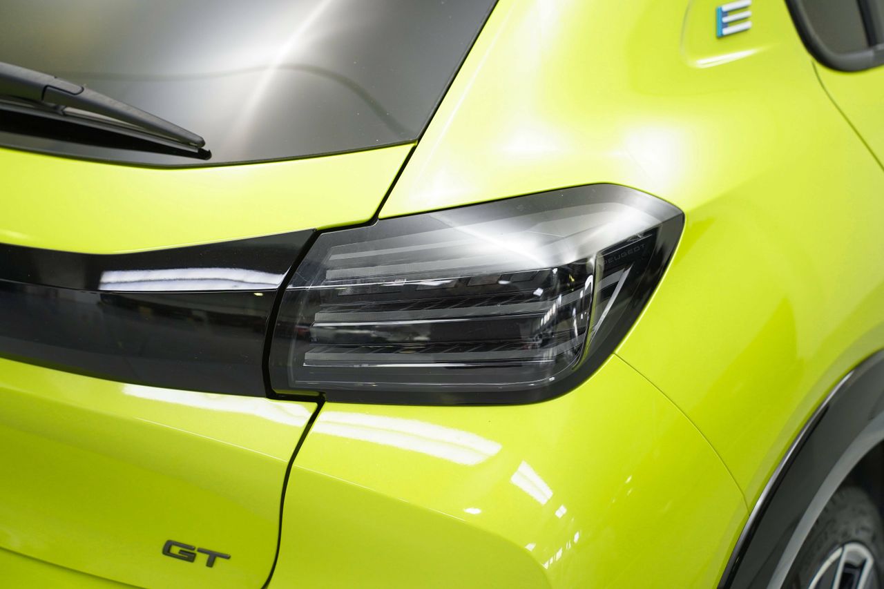 Foto Peugeot 208 9