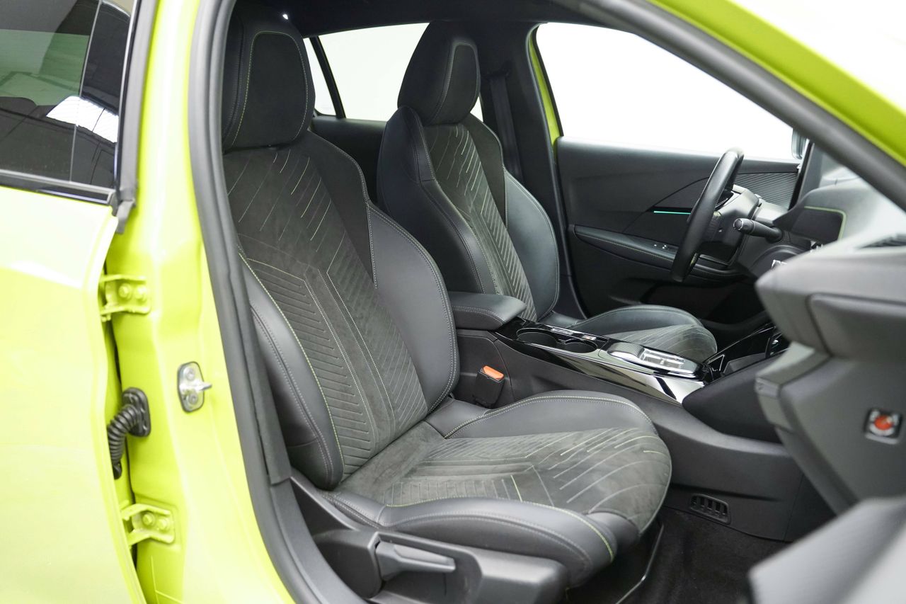Foto Peugeot 208 16