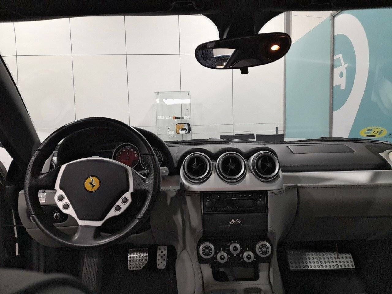 Foto Ferrari 612 8