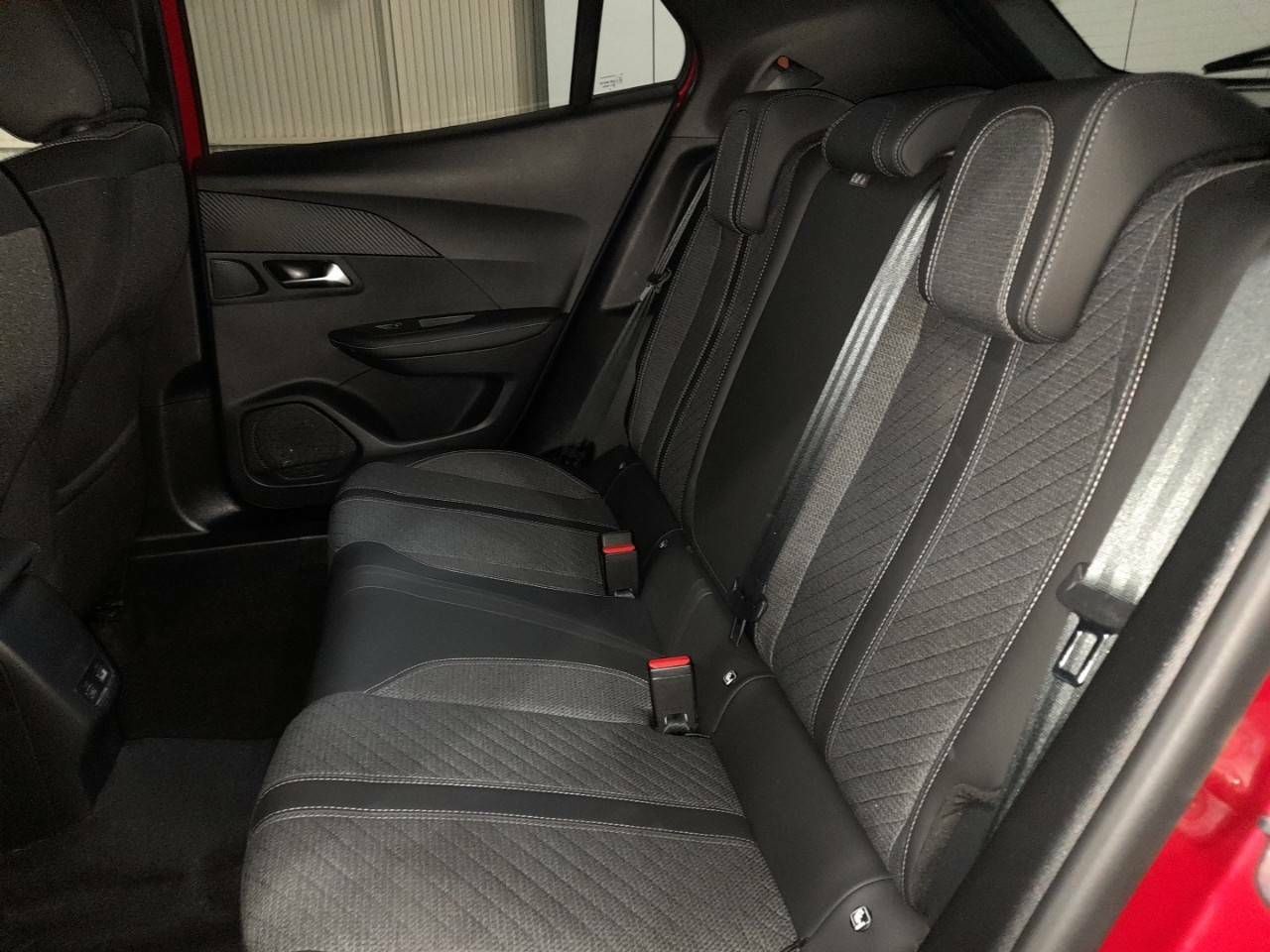 Foto Peugeot 2008 10