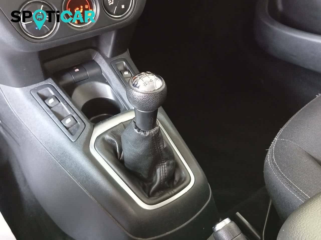 Foto Citroën C-Elysèe 12