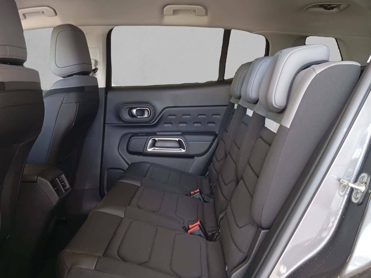 Foto Citroën C5 Aircross 9