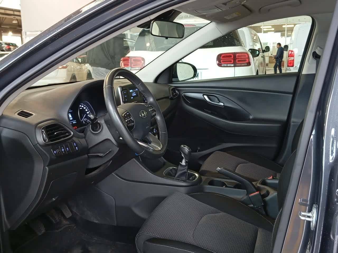 Foto Hyundai i30 7