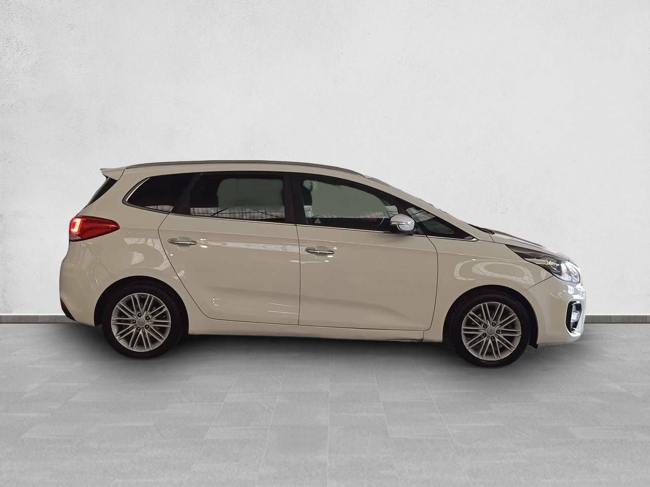 Foto Kia Carens 5
