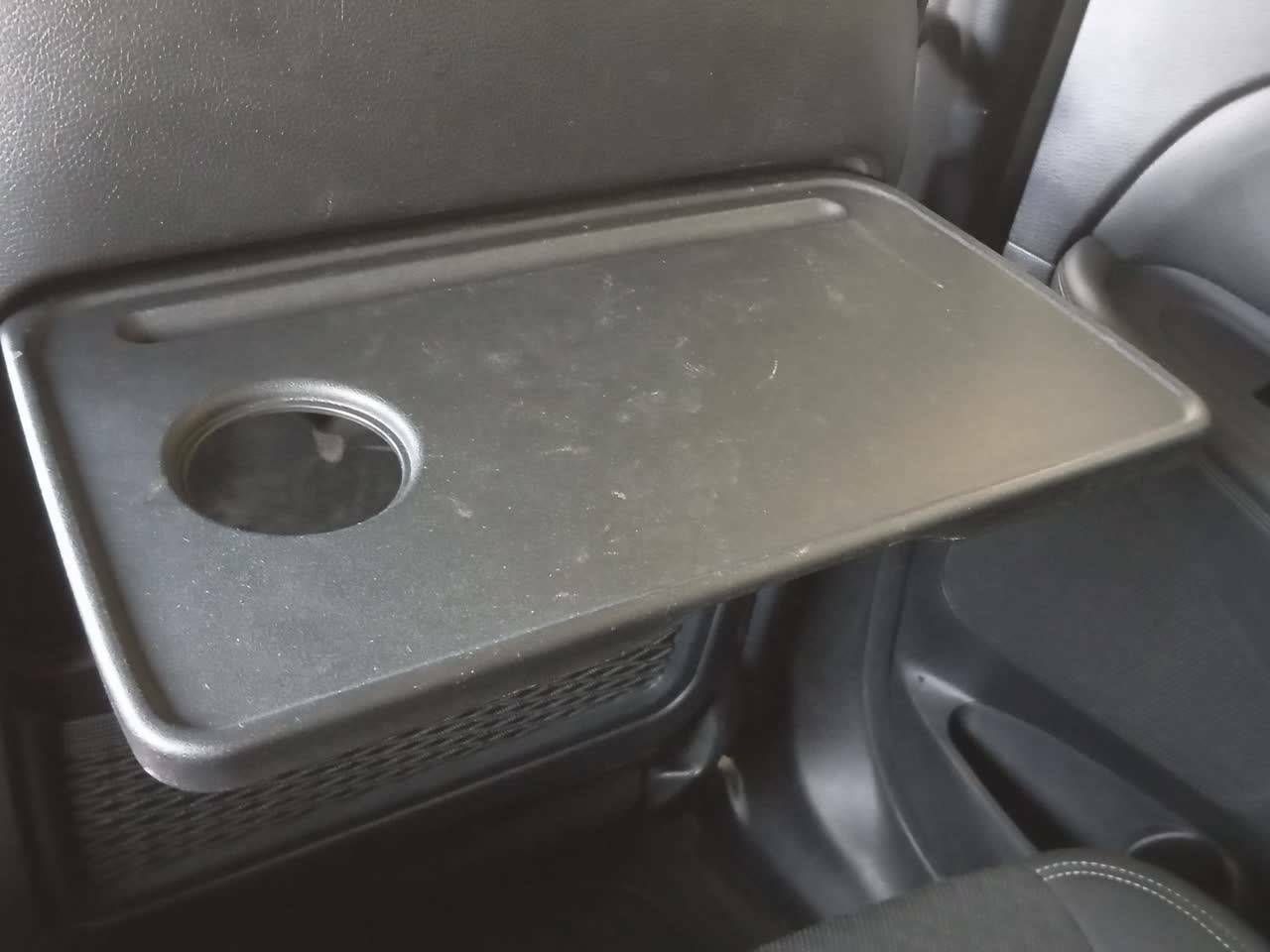 Foto Kia Carens 14