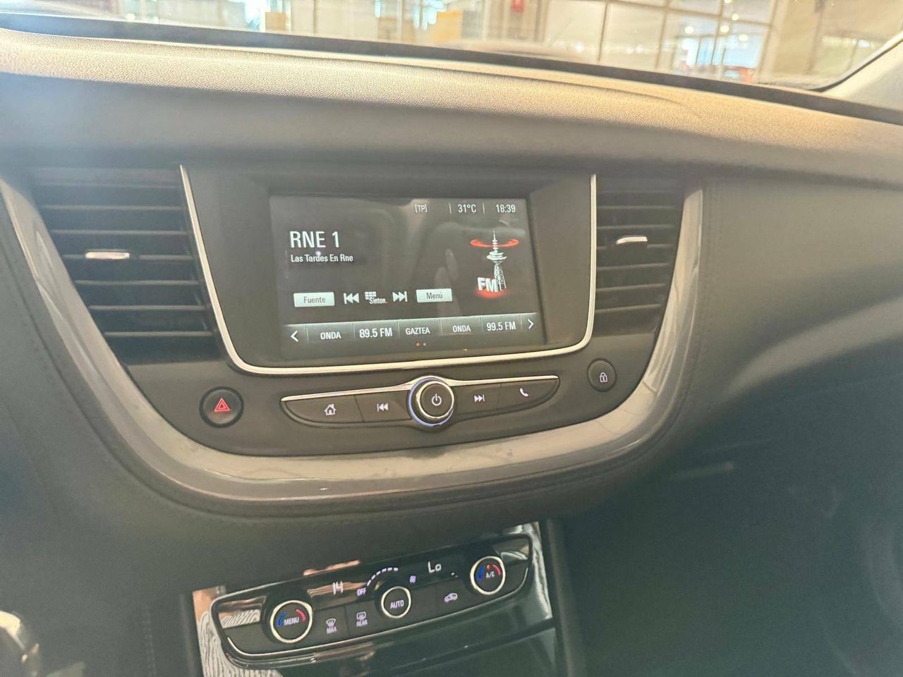 Foto Opel Grandland X 9