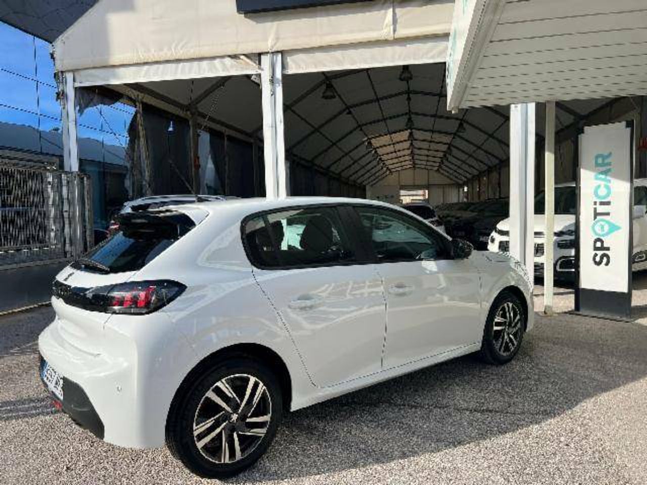 Foto Peugeot 208 6