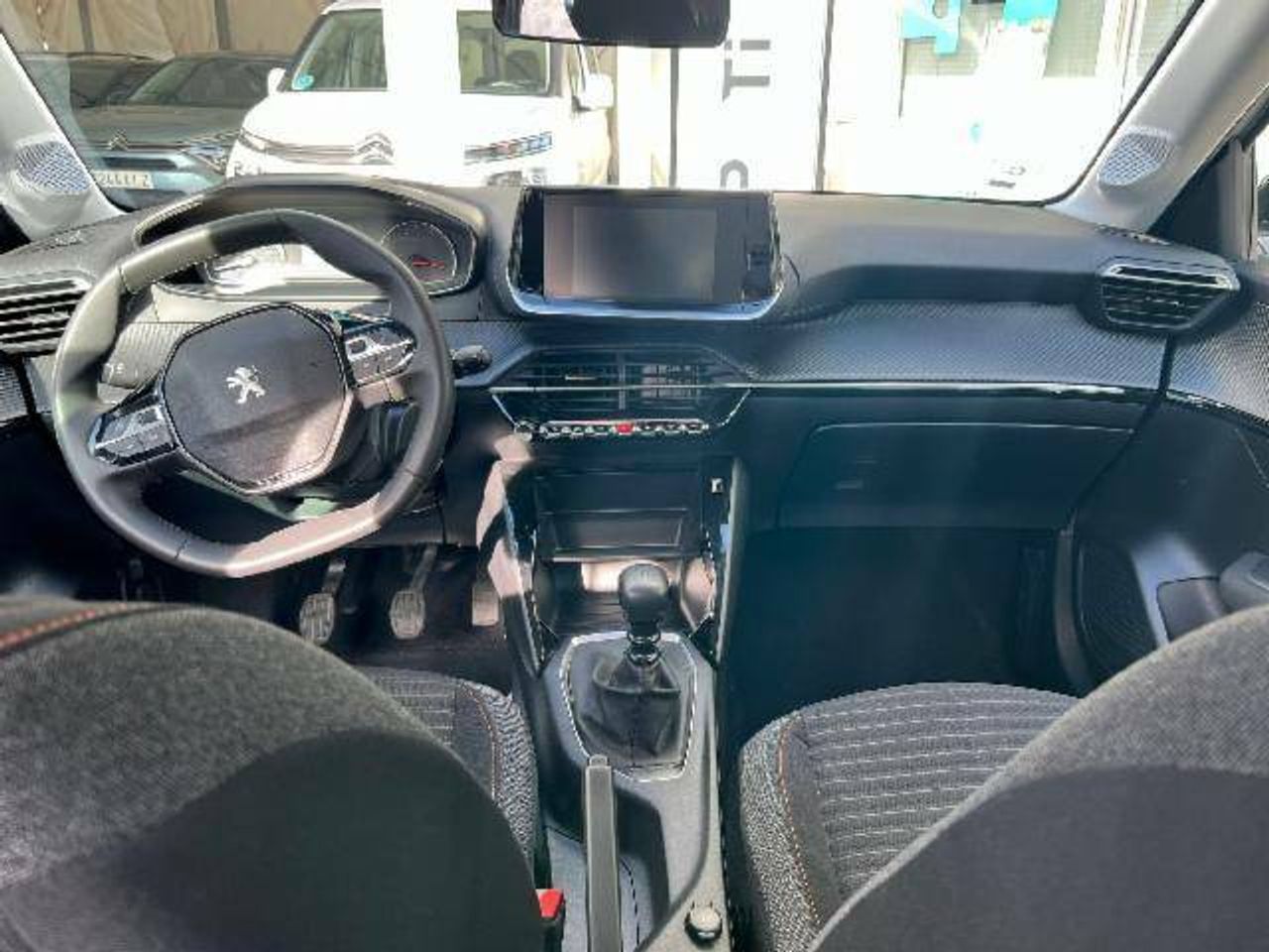 Foto Peugeot 208 10