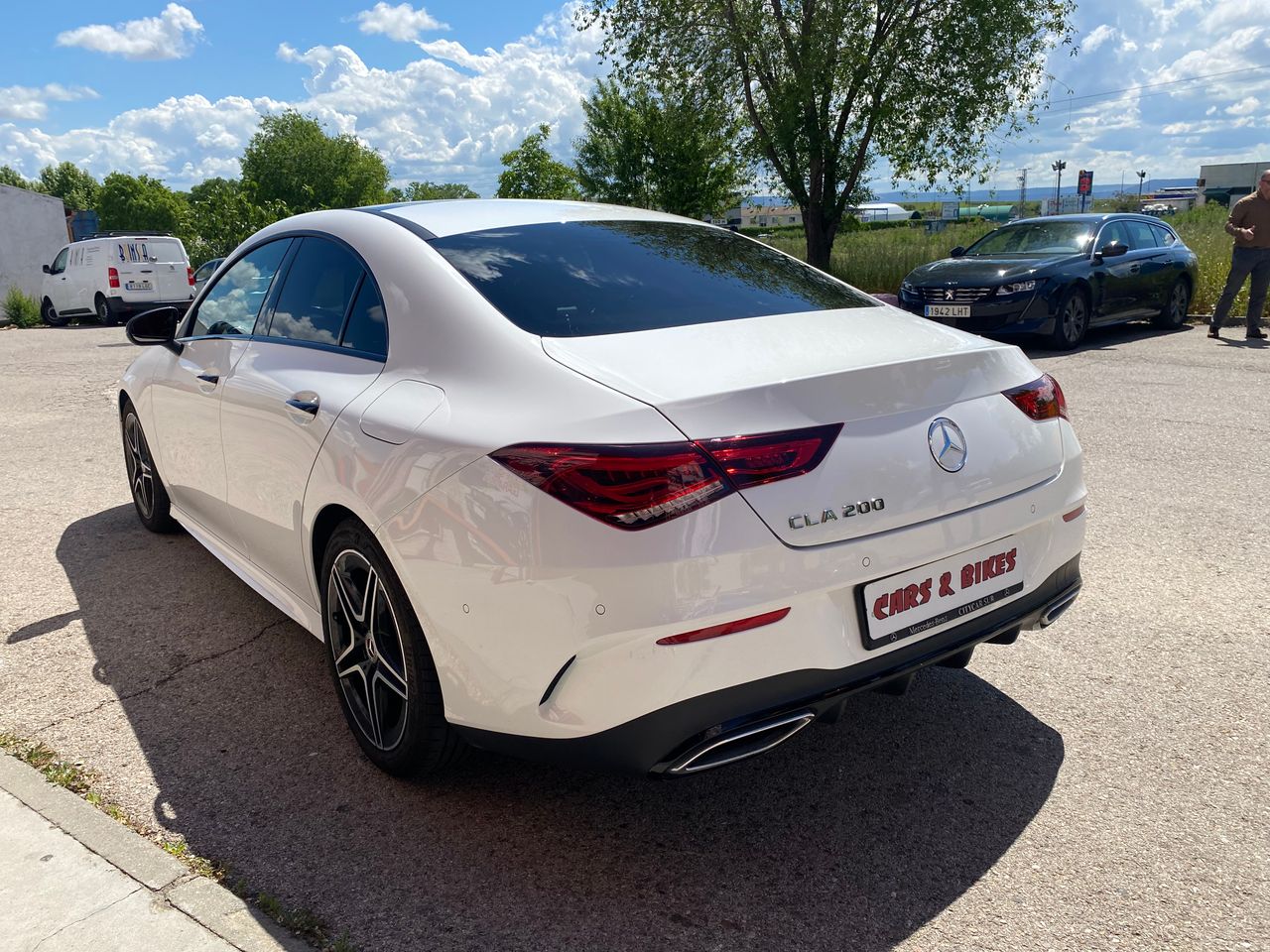 Foto Mercedes-Benz Clase CLA 27