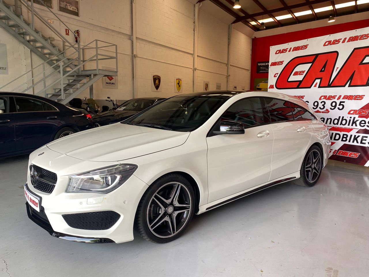 Foto Mercedes-Benz Clase CLA 4