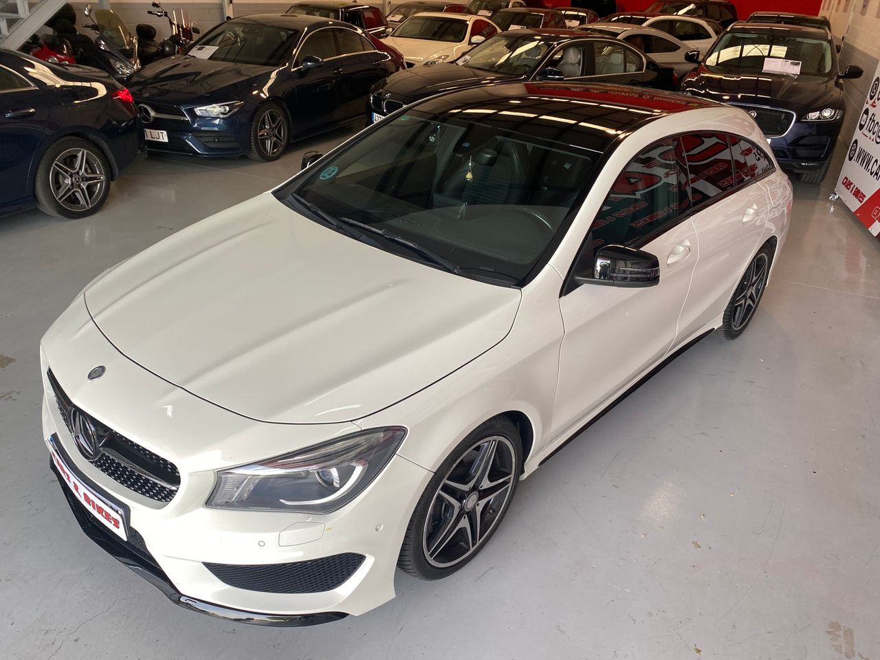 Foto Mercedes-Benz Clase CLA 11