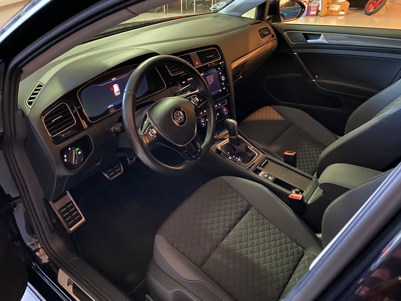 Foto Volkswagen Golf 14