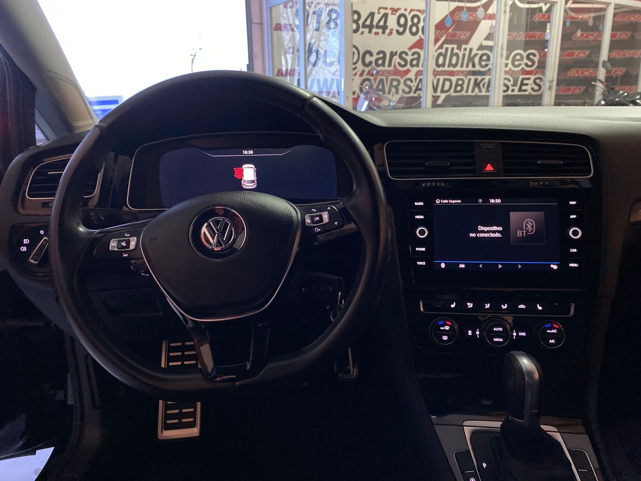 Foto Volkswagen Golf 24