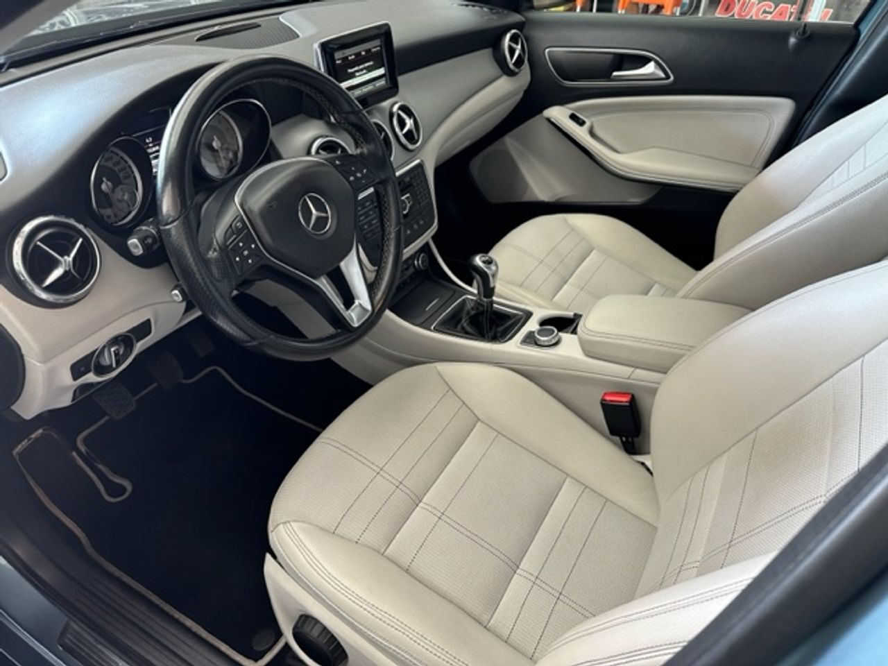 Foto Mercedes-Benz Clase GLA 6