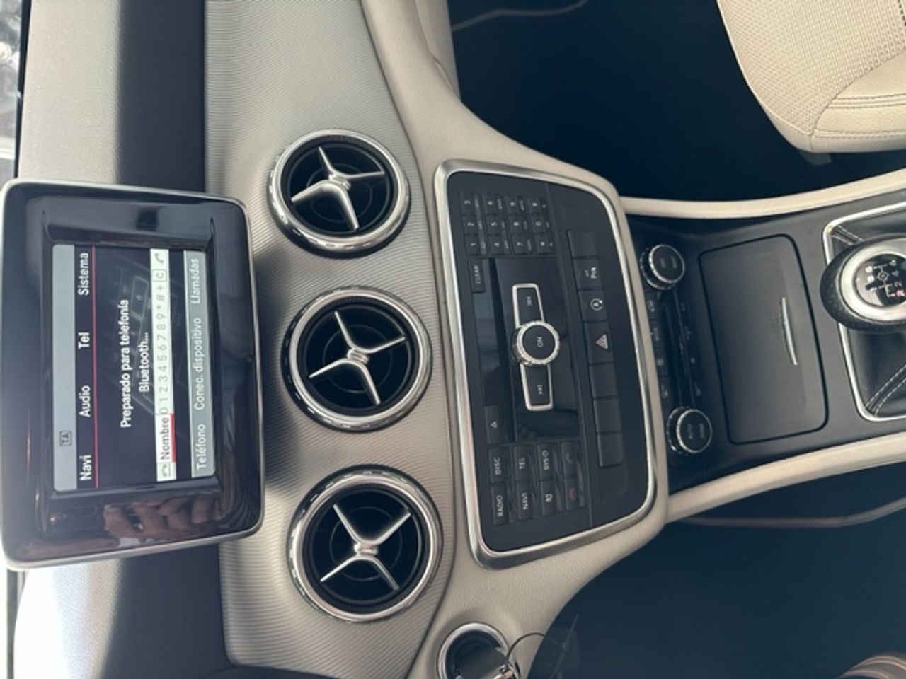 Foto Mercedes-Benz Clase GLA 19