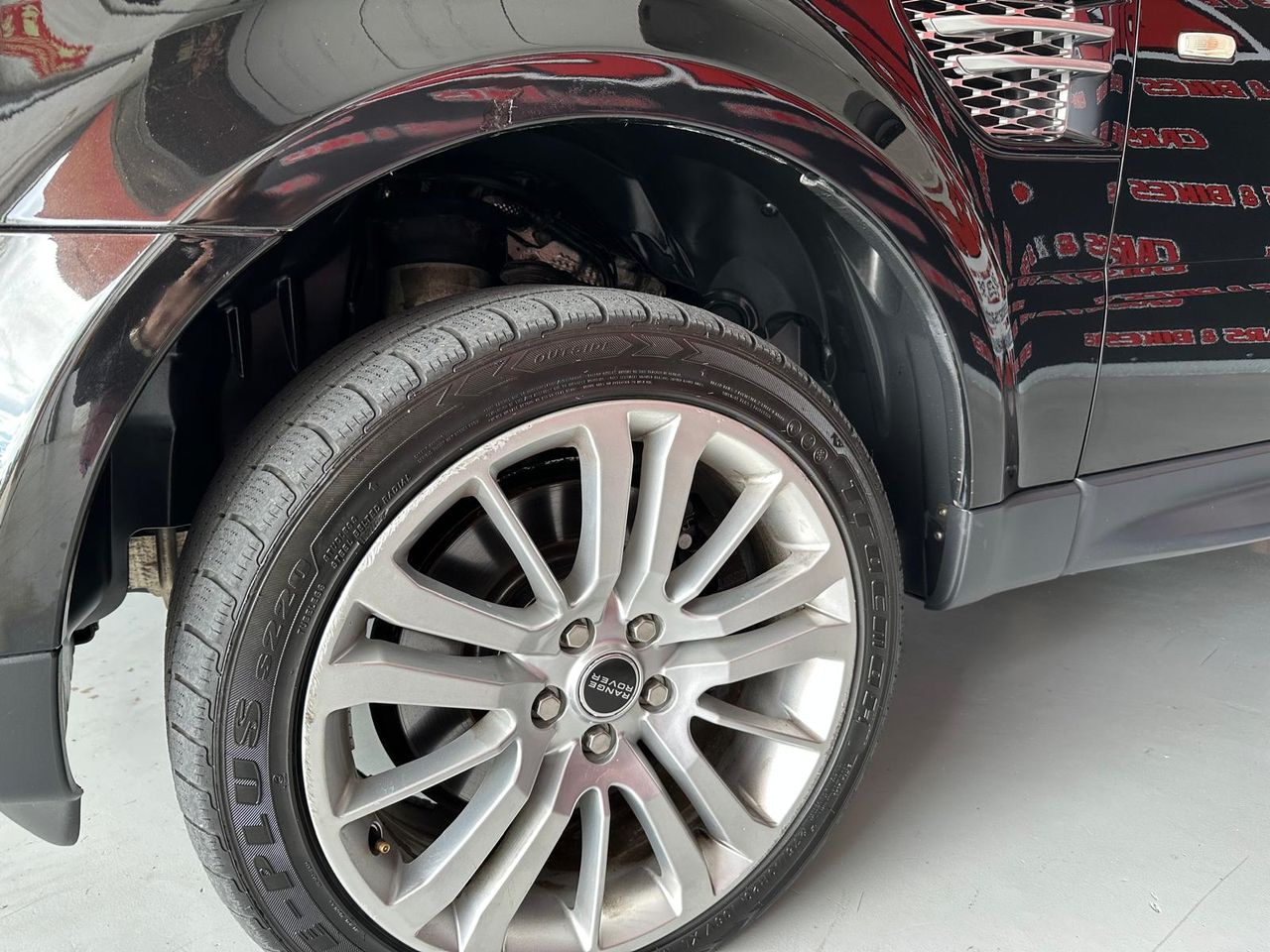 Foto Land-Rover Range Rover Sport 11