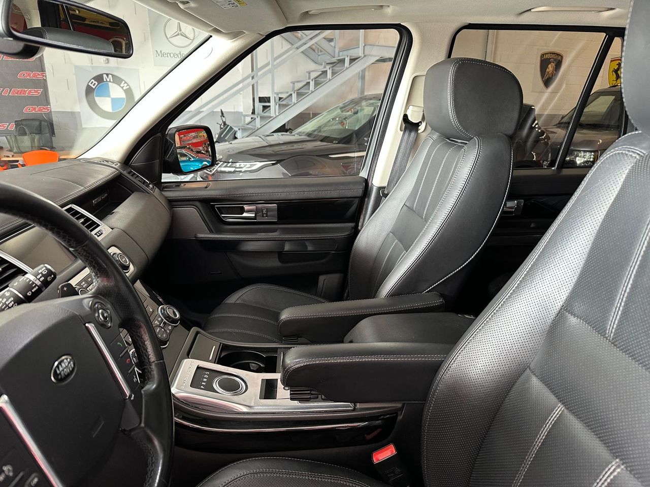 Foto Land-Rover Range Rover Sport 14