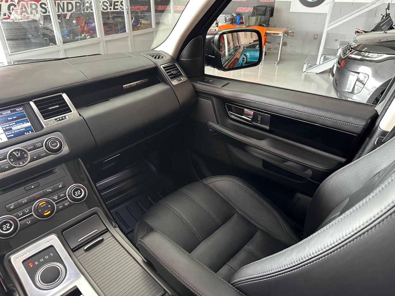 Foto Land-Rover Range Rover Sport 28