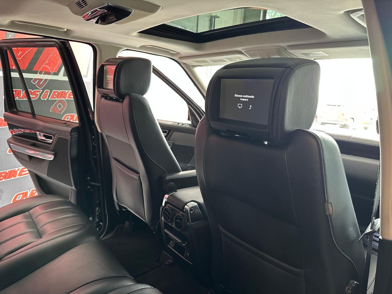 Foto Land-Rover Range Rover Sport 29