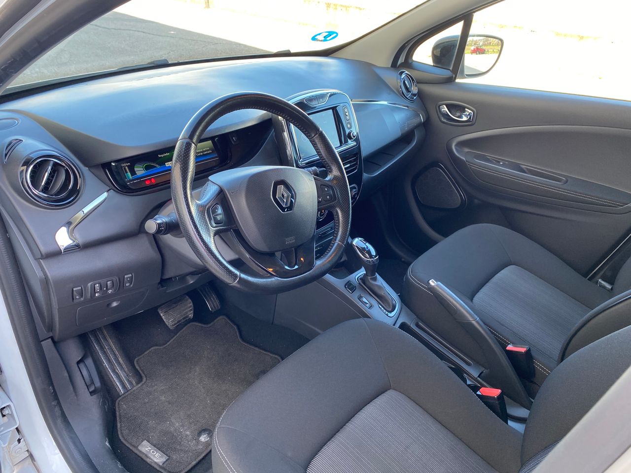 Foto Renault Zoe 23